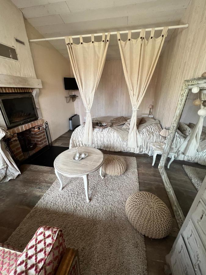 La Maisonnette De Cancan Mont-près-Chambord 외부 사진